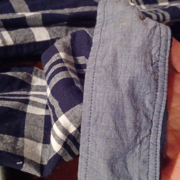 Tommy Hilfiger half-button down - Picture 7 of 9